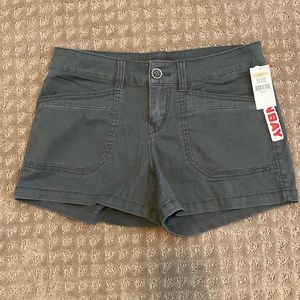 Brand new with Tags Unionbay Delaney Shorts size 7